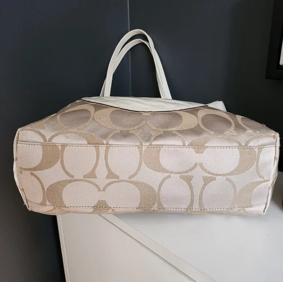 Coach bag - Picture 5 of 15